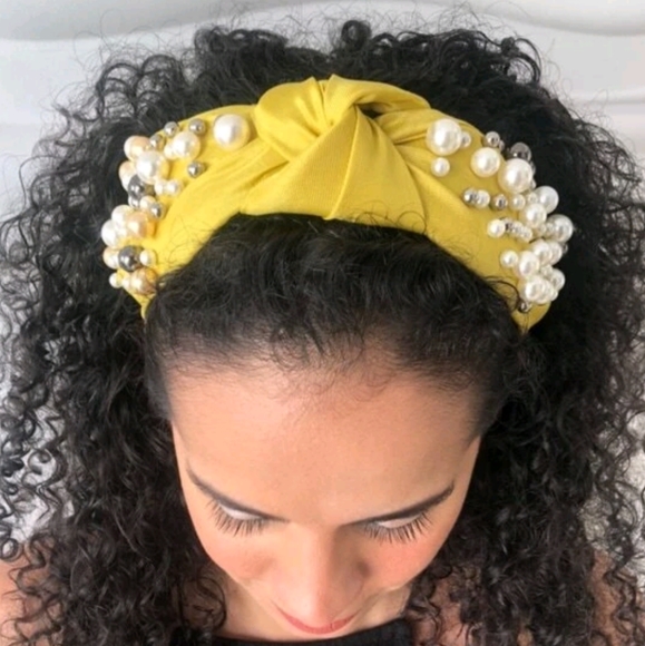 Pearl Embellished Headband - Picture 5 of 5